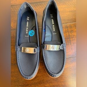 Anne Klein iFlex Loafers Women’s Size 10M Navy Blue Pebbled Slip-On Flats